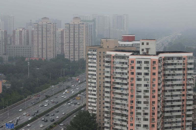 China's property investment falls 10.1% y/y in Jan-Sept