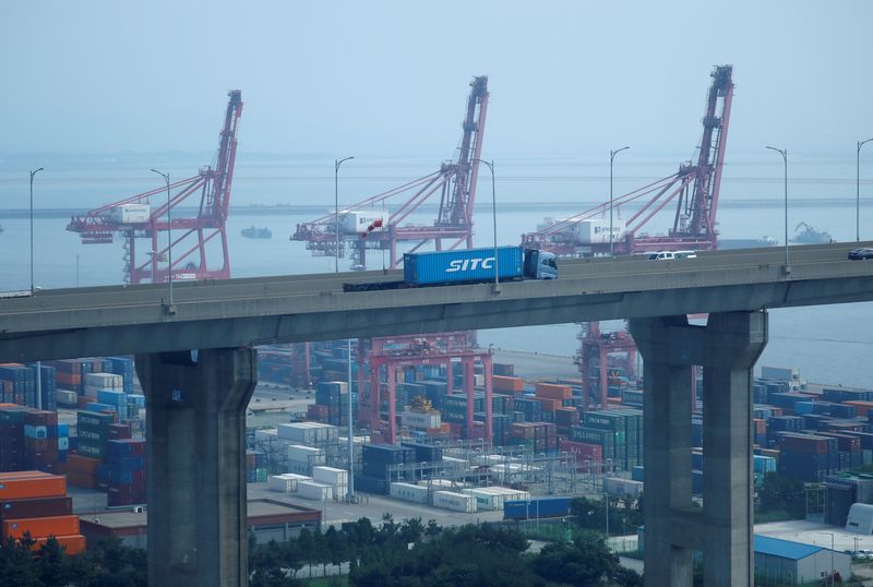 South Korea Oct 1-20 exports fall 2.9% year-on-year