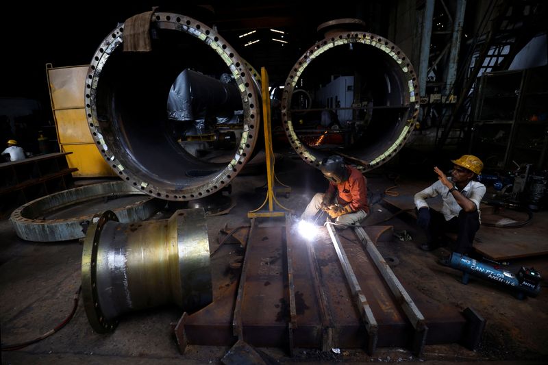 India's industrial output up 3.1% y/y in September