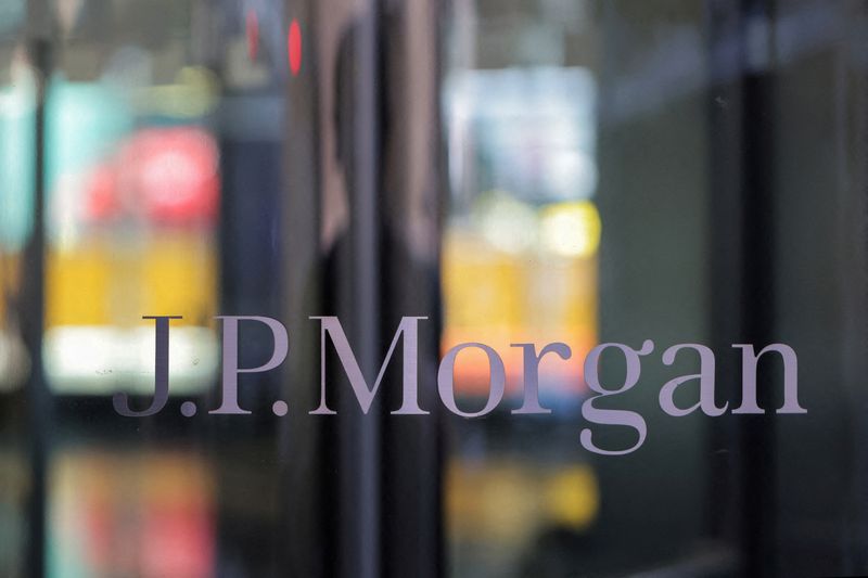 US probes JPMorgan's links with Iranian oil kingpin's hedge fund, Bloomberg News reports