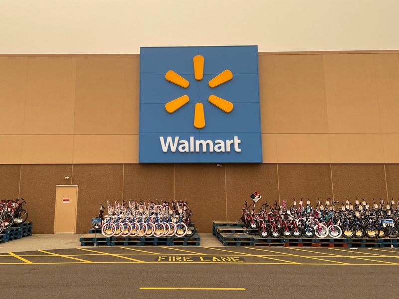 Walmart's health and wellness head departs, memo says