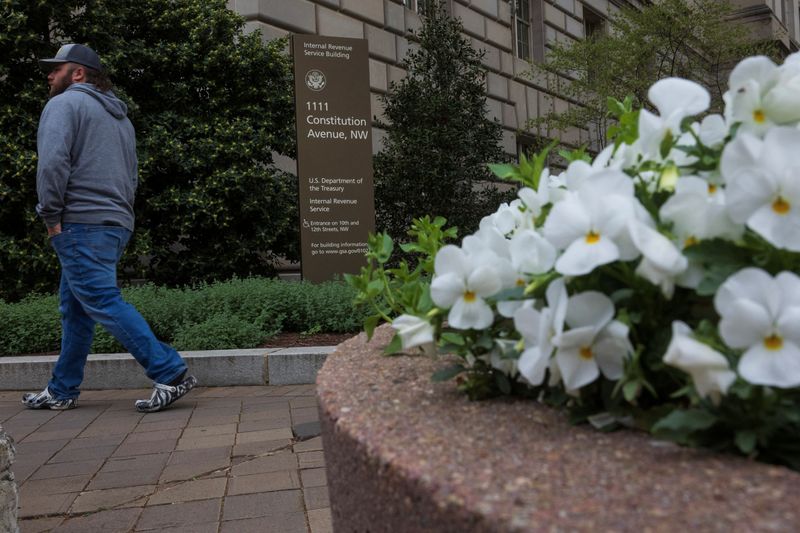 IRS funding cut would increase US deficit, slow service