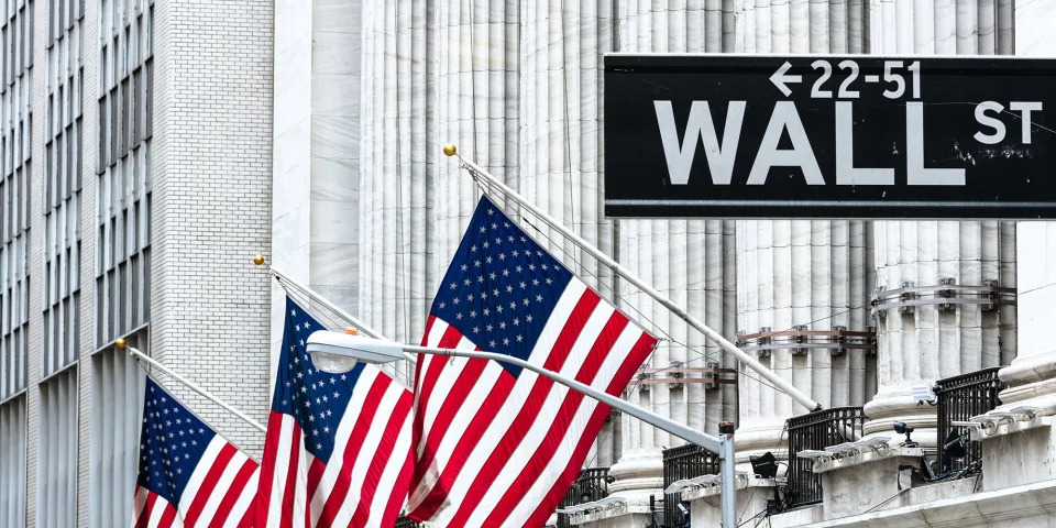 Get ready for weaker returns in 2025 after huge stock gains in the last 2 years, Wharton professor Jeremy Siegel says