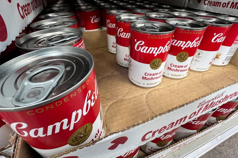 Campbell's falls short of sales estimates, names insider Beekhuizen as CEO