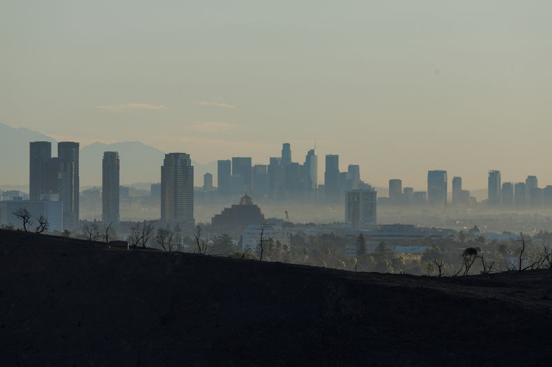 Winds pick up in California, threatening to stoke LA wildfires anew