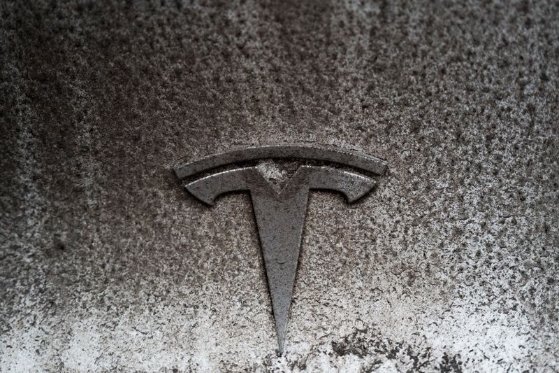 Tesla to build new megafactory in Texas, Electrek reports