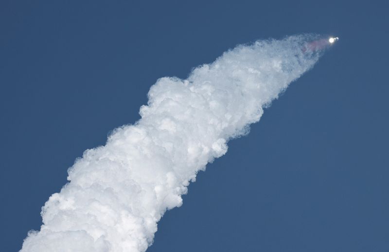 US FAA says 240 flights disrupted by explosion of Musk's SpaceX Starship